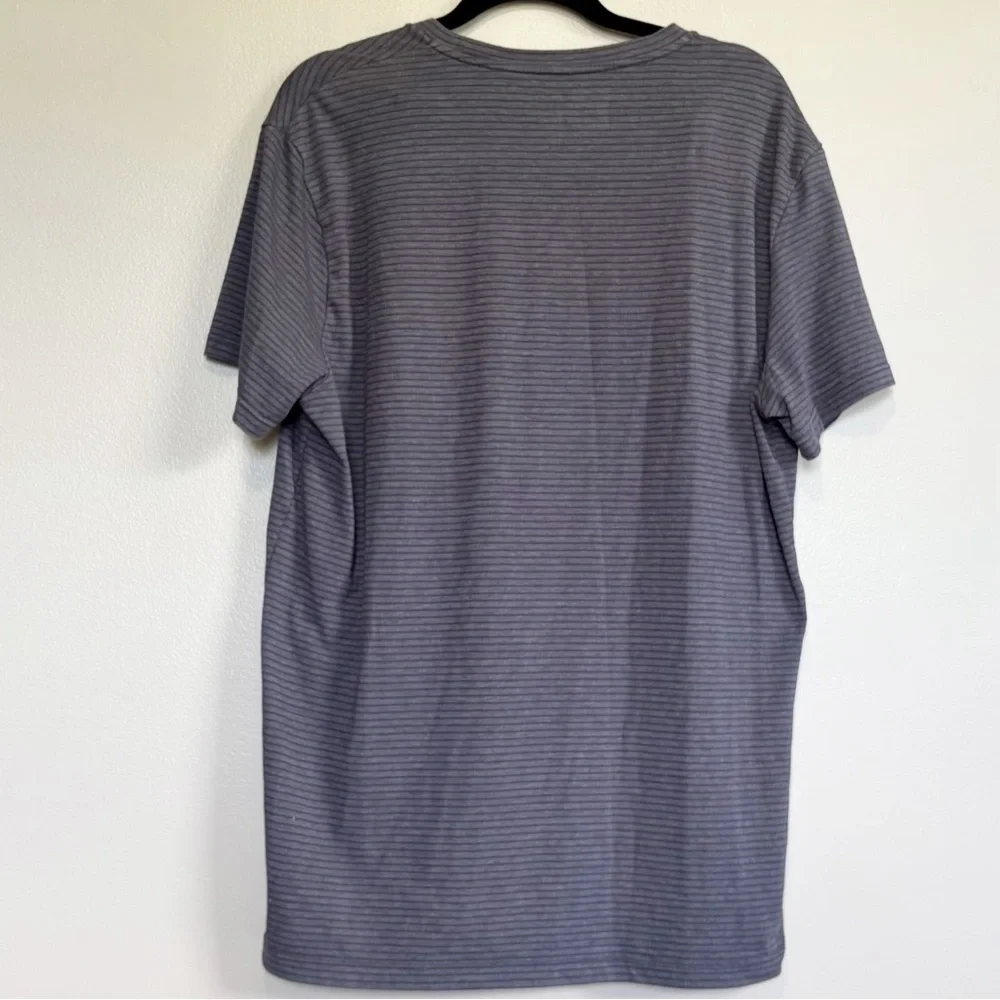 Columbia Short Sleeve Tee Casual Fit Navy Blue Men’s Size Large - Picture 2 of 6